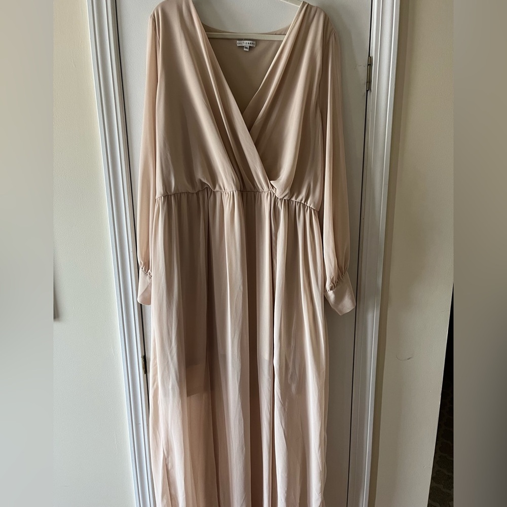 Elegant Cream Maxi Dress